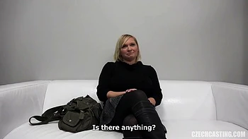 Толстая шлюха-любительница Джана жестко трахается в POV