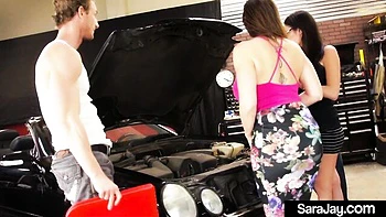 Пышногрудая Сара Джей и Дава Фоксс с огромными силиконовыми сиськами