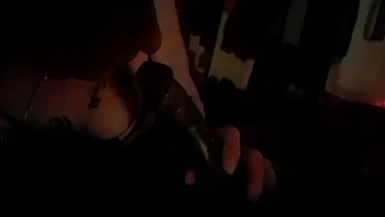 Bulgarischer Amateur härtet Blowjob