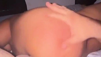 Утренний трах перед работой с брюнеткой