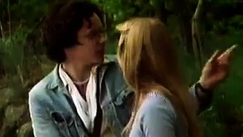 Foda hardcore ao ar livre com a loira peluda Christa