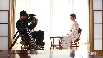 Masturbation japonaise avec léchage et éjac interne