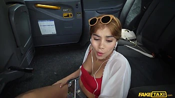 Teen pelirroja peruana follando duro en POV