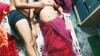 Bhabhi india follada con saree rojo