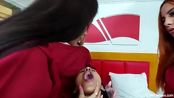 Iniciação suja de escarro e dominação das escravas