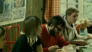 Vintage interracial mit kleinen Titten hart gefickt