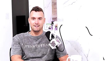 Models xxx with playful Lexis Star from Lexis Star Show