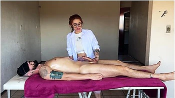 The Massage She Couldnt Control