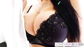 Explosive Romi Rain and Zac Wild - big ass video - Love Her Boobs