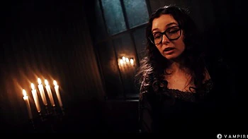 Scissoring action with dollish Leana Lovings from Vampired