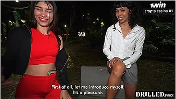 Public Pick Up Ends In Threesome (she Let Me Fuck Her Ass)